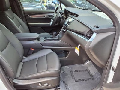 2025 Cadillac XT6 Luxury