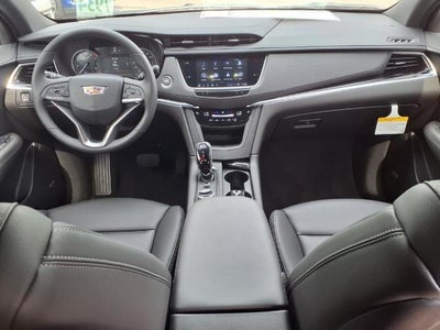 2025 Cadillac XT6 Luxury