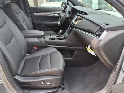 2025 Cadillac XT6 Luxury