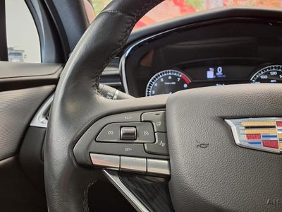 2025 Cadillac XT6 Premium Luxury