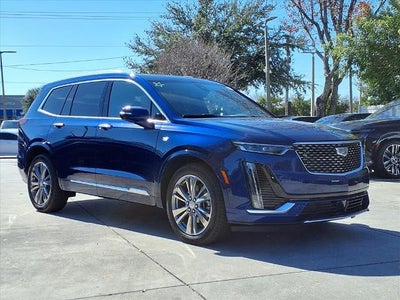 2025 Cadillac XT6 Premium Luxury