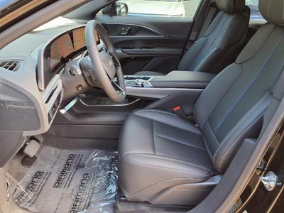 2025 Cadillac LYRIQ Luxury 1