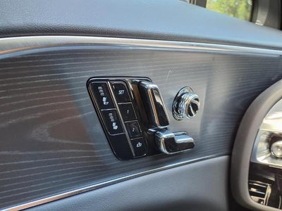 2025 Cadillac LYRIQ Luxury 1