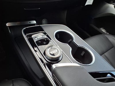 2025 Cadillac LYRIQ Luxury 2