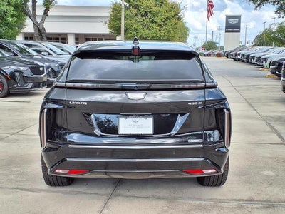 2025 Cadillac LYRIQ Luxury 2