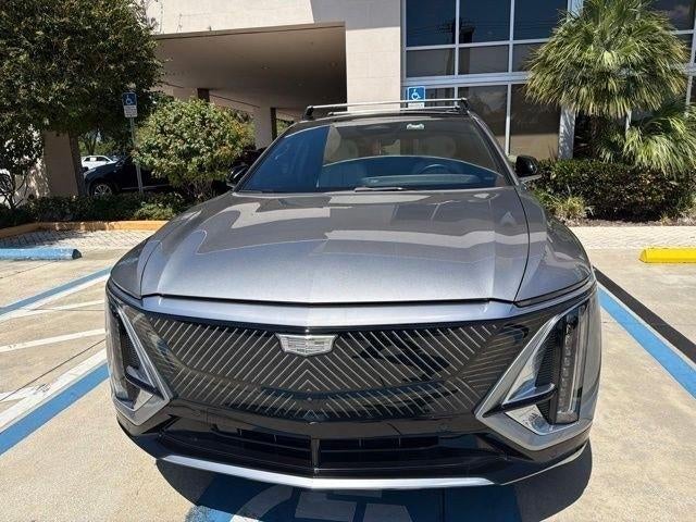 2025 Cadillac LYRIQ Luxury 2