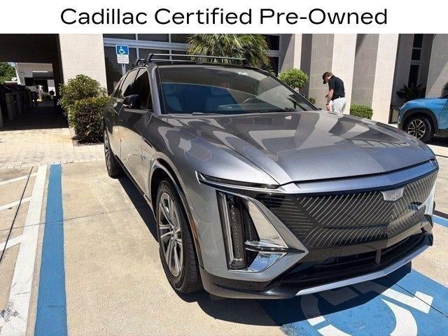 2025 Cadillac LYRIQ Luxury 2