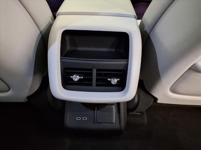 2024 Cadillac LYRIQ Sport 2