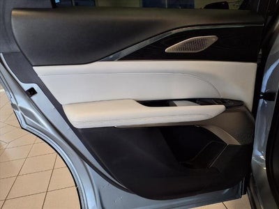 2024 Cadillac LYRIQ Sport 2