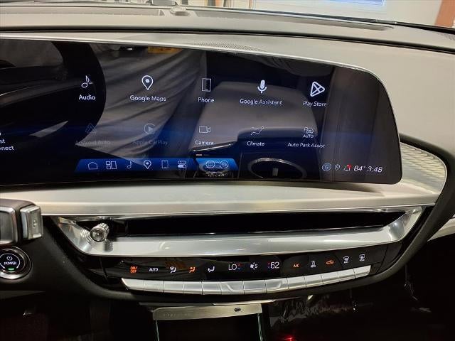 2024 Cadillac LYRIQ Sport 2