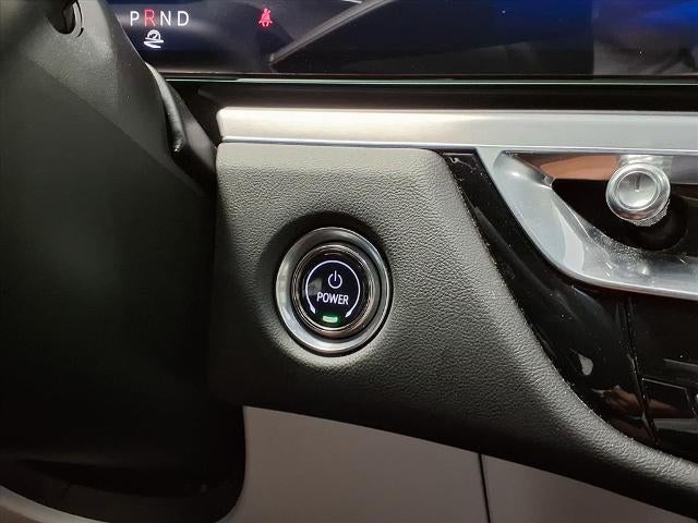 2024 Cadillac LYRIQ Sport 2