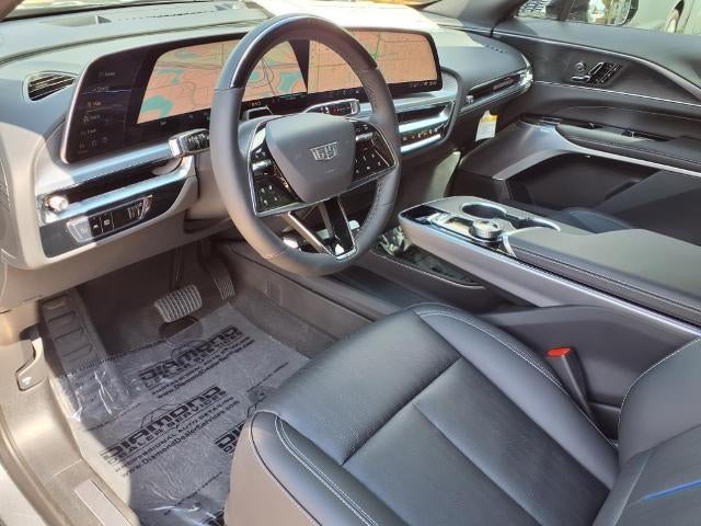 2025 Cadillac LYRIQ Sport 2