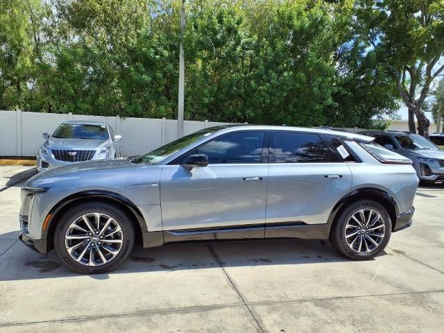 2025 Cadillac LYRIQ Sport 2