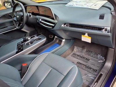 2025 Cadillac LYRIQ Sport 3