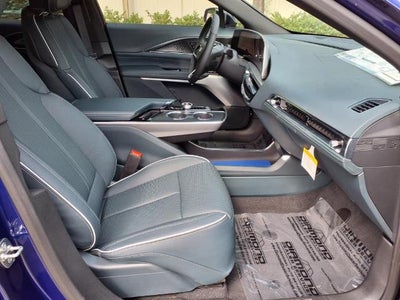 2025 Cadillac LYRIQ Sport 3