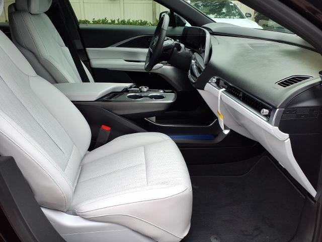 2026 Cadillac LYRIQ Signature Sport
