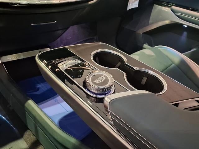 2025 Cadillac LYRIQ Sport 3