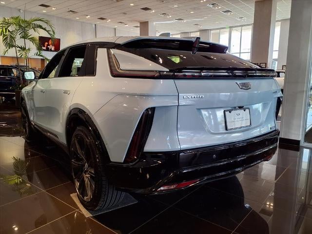 2025 Cadillac LYRIQ Sport 3
