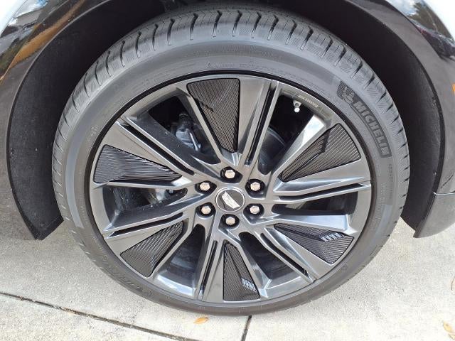 2027 Cadillac LYRIQ Signature Sport