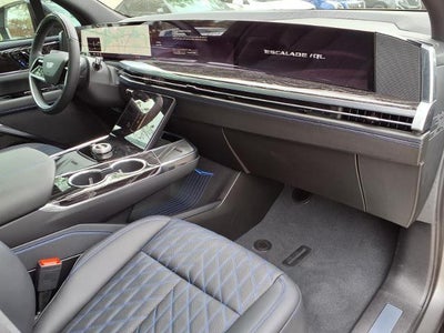 2026 Cadillac ESCALADE IQL Sport