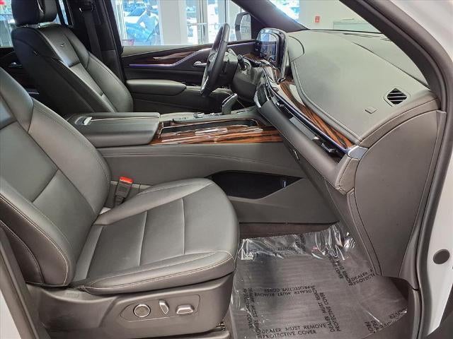 2024 Cadillac Escalade ESV Luxury