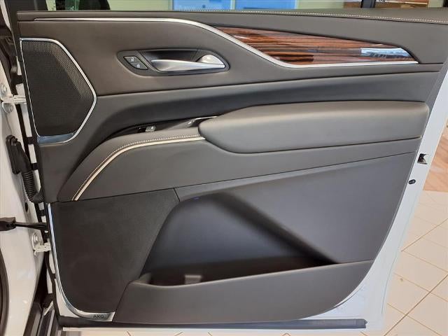 2024 Cadillac Escalade ESV Luxury