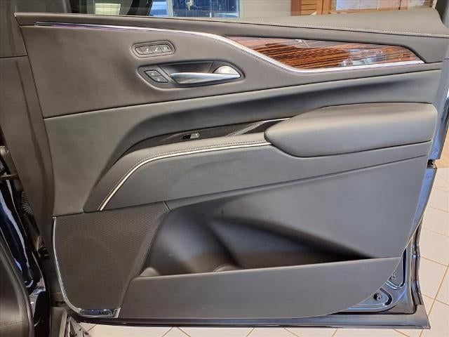 2022 Cadillac Escalade ESV Premium Luxury