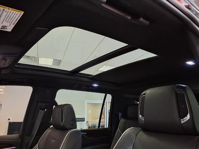 2022 Cadillac Escalade ESV Premium Luxury