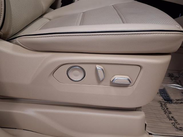 2024 Cadillac Escalade ESV Premium Luxury