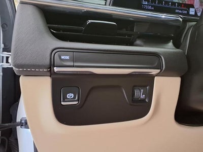 2024 Cadillac Escalade ESV Premium Luxury