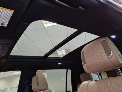 2024 Cadillac Escalade ESV Premium Luxury