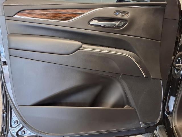 2023 Cadillac Escalade ESV Premium Luxury