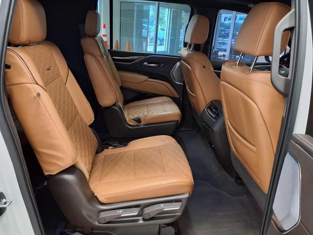 2022 Cadillac Escalade ESV Sport