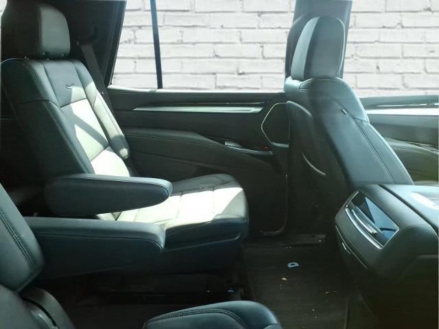 2025 Cadillac Escalade Luxury