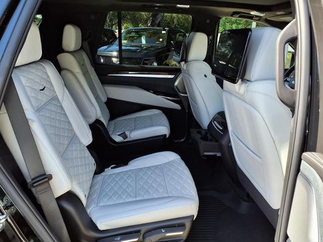 2027 Cadillac Escalade 4WD Platinum Sport
