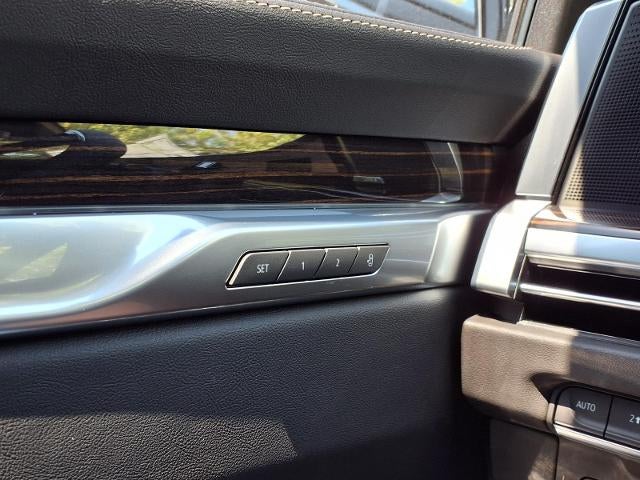 2026 Cadillac Escalade ESV Luxury