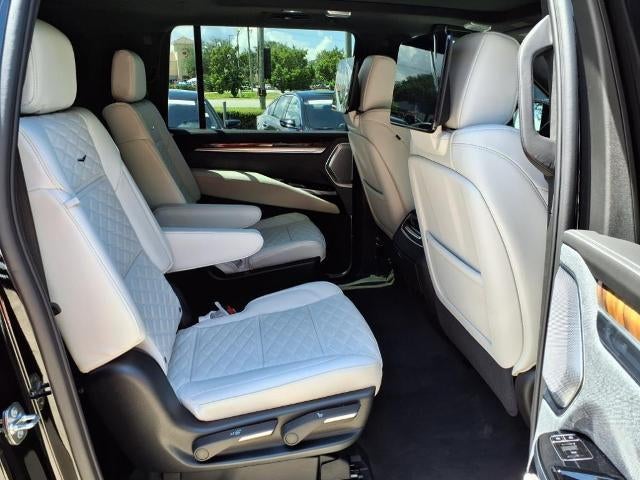 2025 Cadillac Escalade ESV Premium Luxury Platinum
