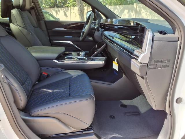 2025 Cadillac ESCALADE IQ Luxury 1