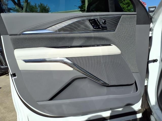 2025 Cadillac ESCALADE IQ Luxury 1