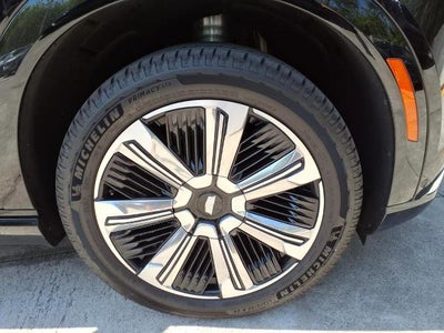 2025 Cadillac ESCALADE IQ Luxury 2