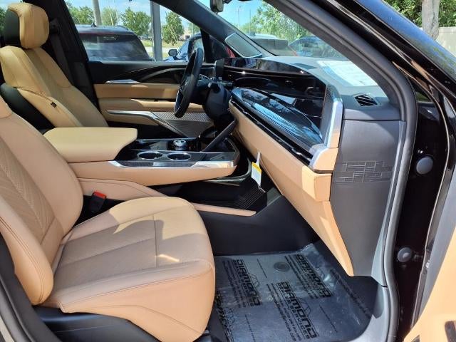 2025 Cadillac ESCALADE IQ Luxury 2