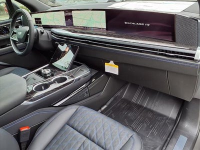 2026 Cadillac ESCALADE IQ Sport