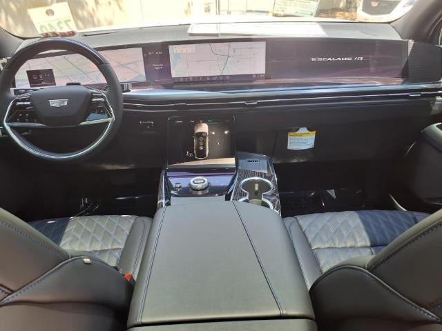 2026 Cadillac ESCALADE IQ Sport