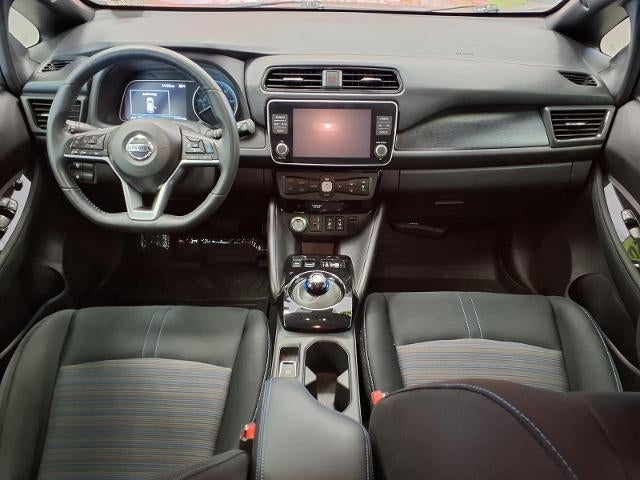 2022 Nissan LEAF SV