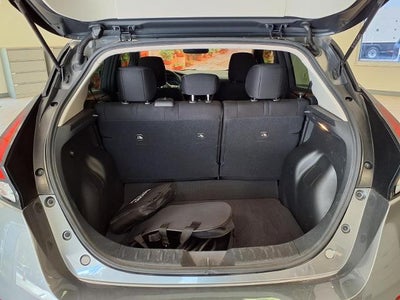2022 Nissan LEAF SV