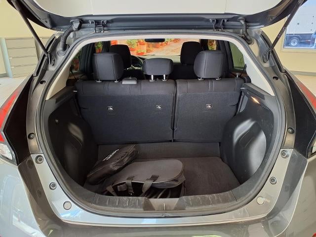 2022 Nissan LEAF SV