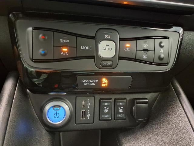 2022 Nissan LEAF SV
