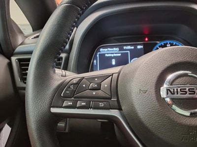 2022 Nissan LEAF SV