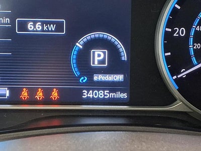 2022 Nissan LEAF SV