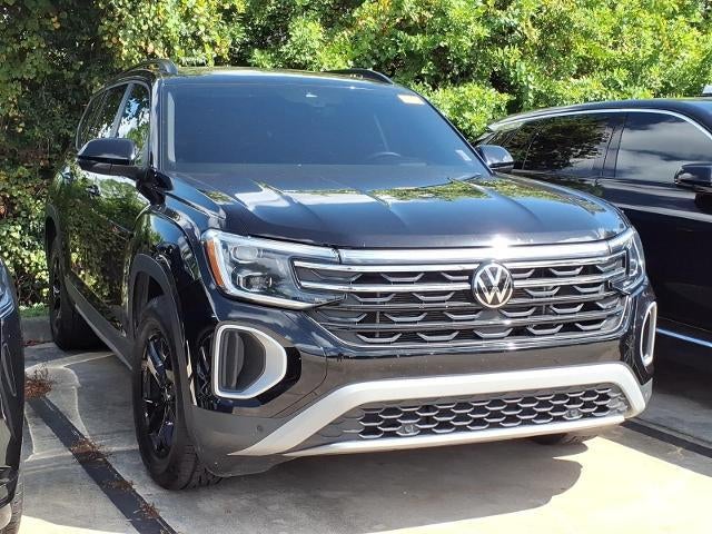 2024 Volkswagen Atlas 2.0T Peak Edition SEL
